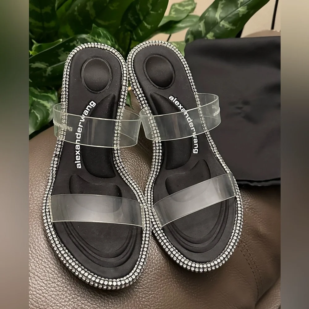 Alexander Wang
Kira 85MM Embellished PVC Black Sandals. Size 37 (7) - Picture 13 of 14